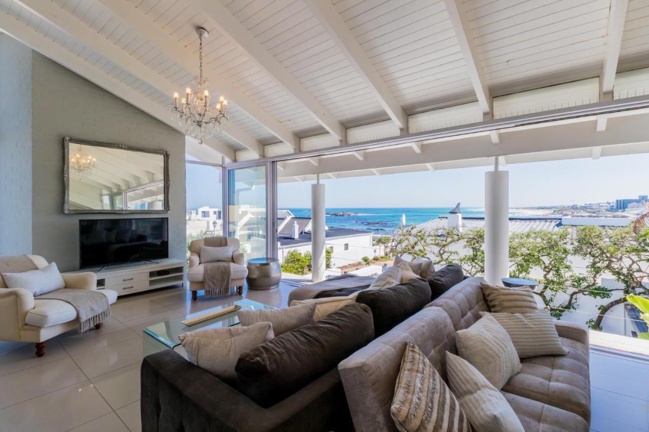 White Waves Beach House Bloubergstrand Esterno foto