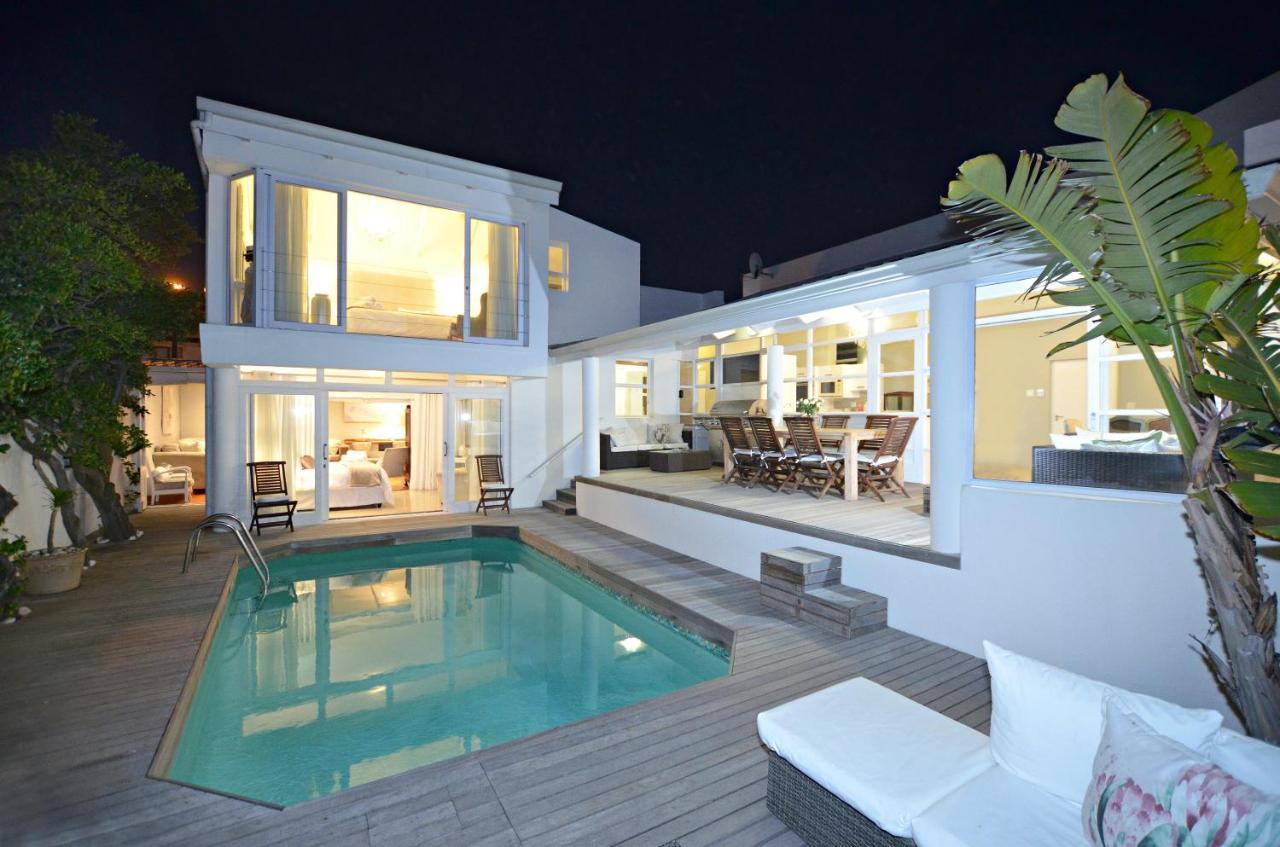 White Waves Beach House Bloubergstrand Esterno foto