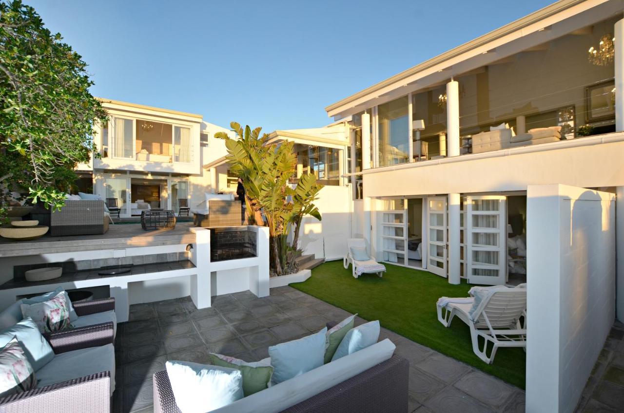 White Waves Beach House Bloubergstrand Esterno foto