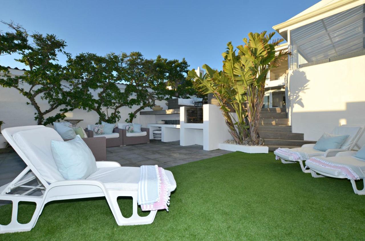 White Waves Beach House Bloubergstrand Esterno foto