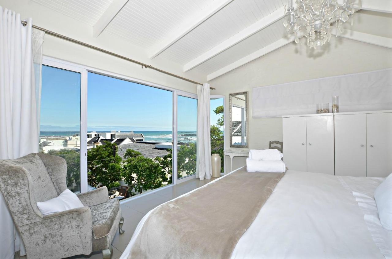 White Waves Beach House Bloubergstrand Esterno foto