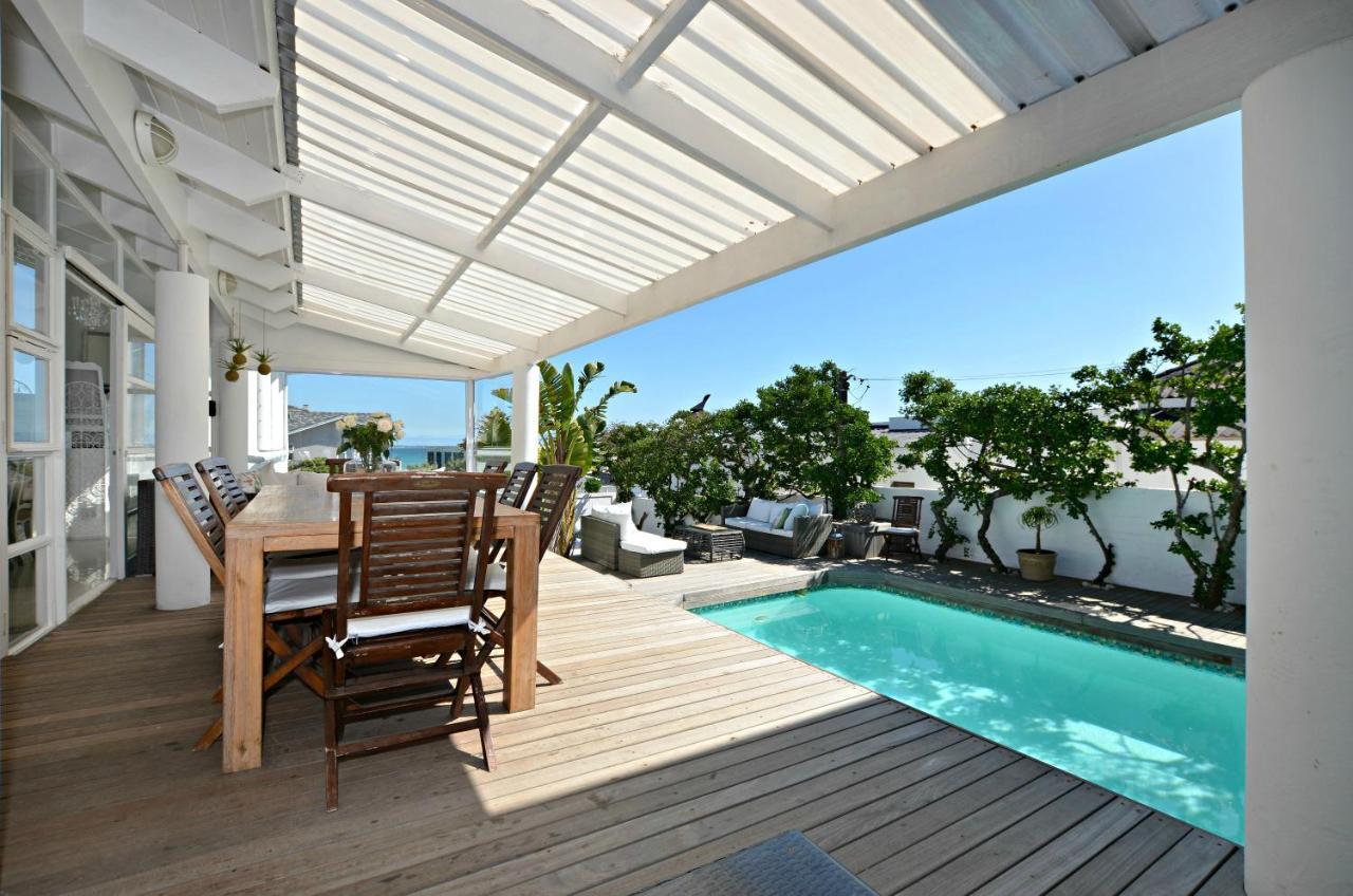 White Waves Beach House Bloubergstrand Esterno foto